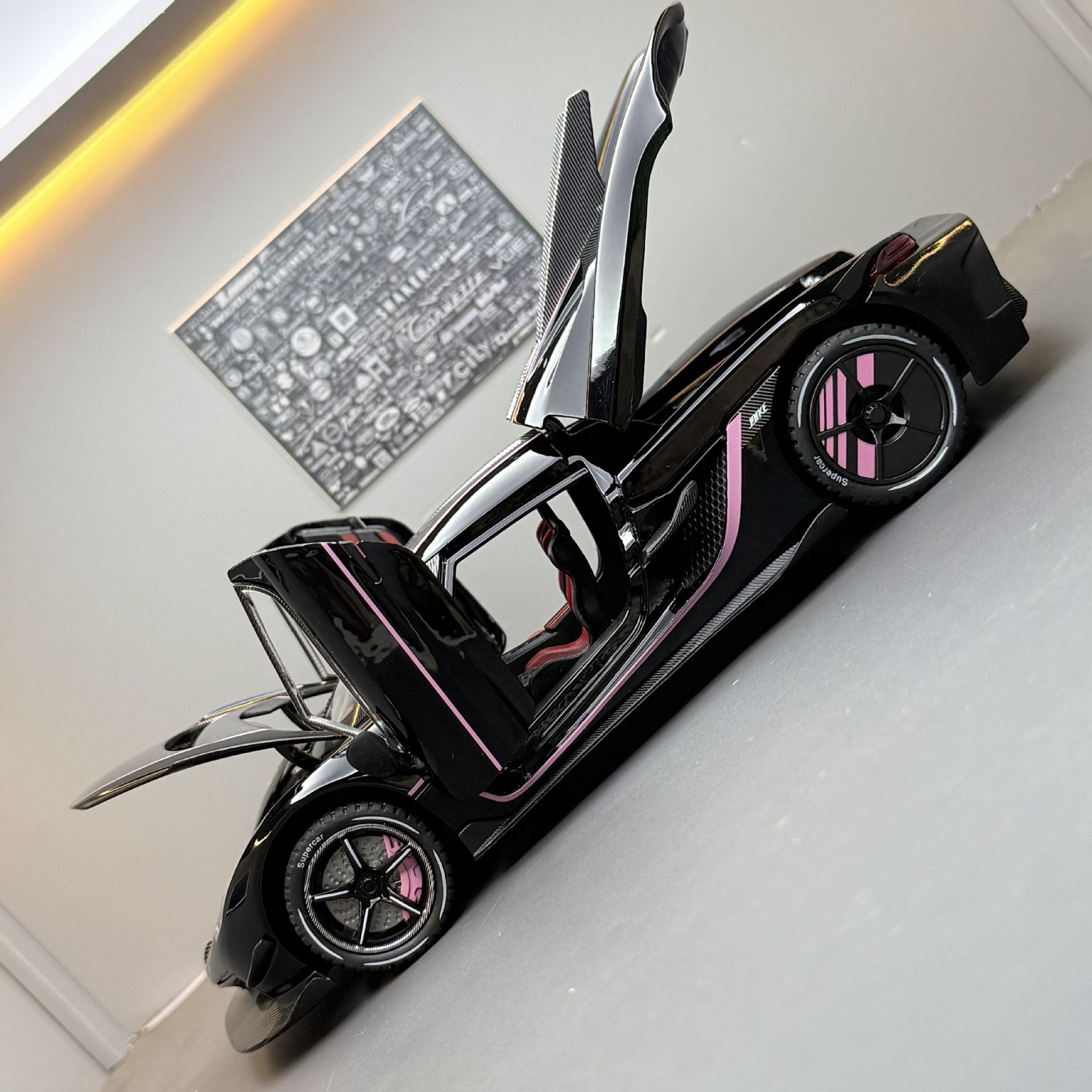 Modelo de Coche a Escala 1:24: Colección Premium en Aleación Metálica